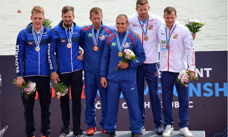 Peter GELLE a Adam BOTEK na stupňoch víťazov.